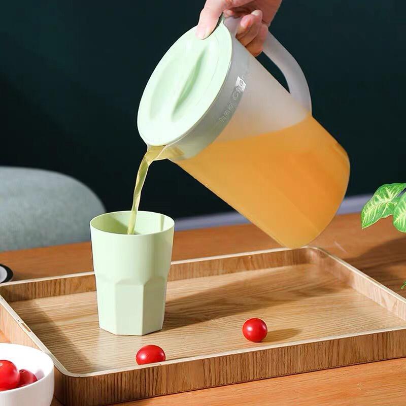 جاك بلاستيك 1600 مل مع 3 اكواب