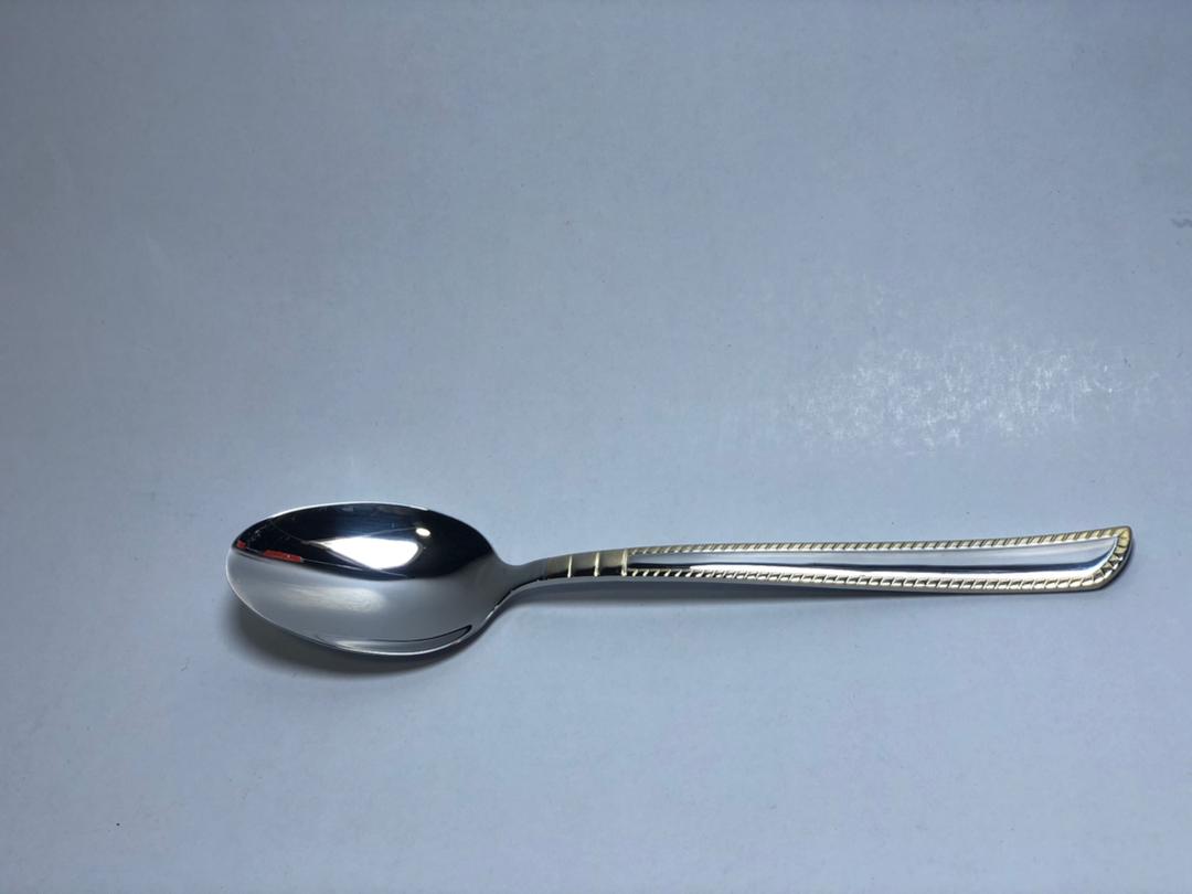 ملاعق اكل ستيل مذهب 6 قطع AYD