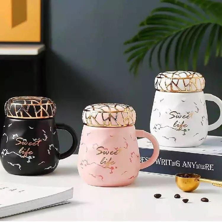 كوب سيراميك كبير بيد وغطاء YMGN