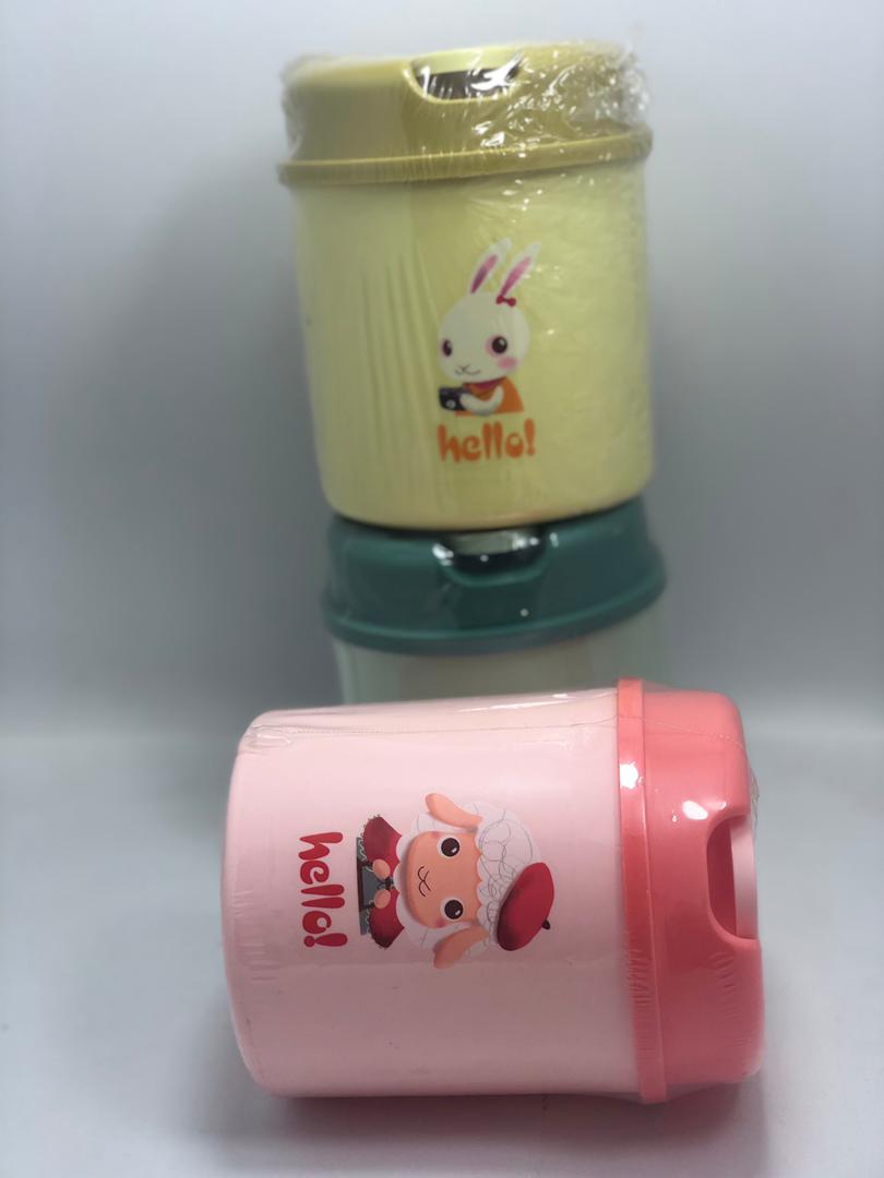 علبة بهارات او حبوب بلاستيك  1805 HELLO