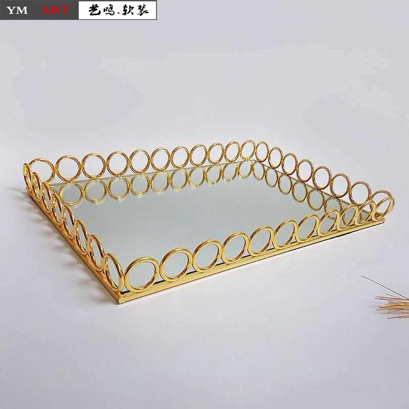 صحن تقديم ذهبي كبير مراية