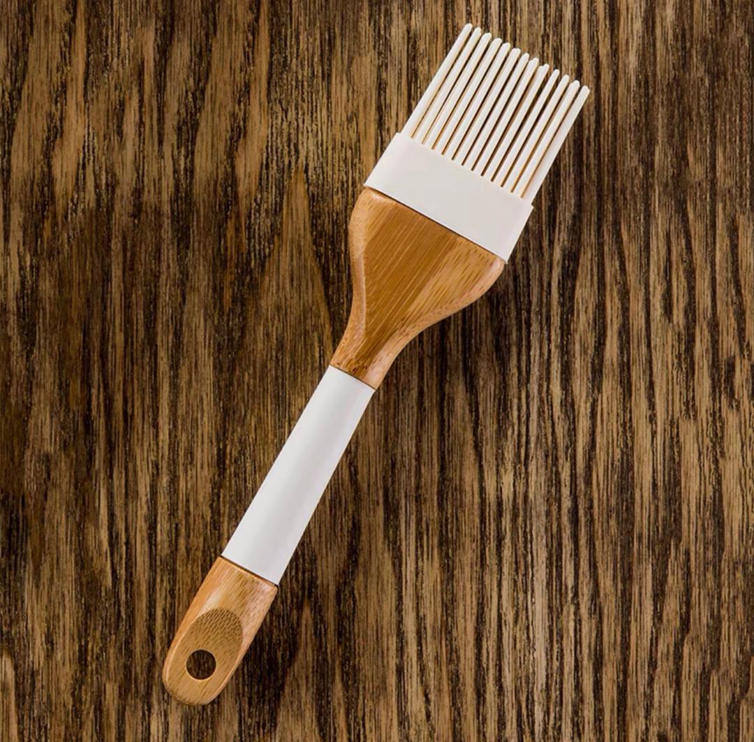 فرشة بيض سليكون يد خشب  SK-3310B