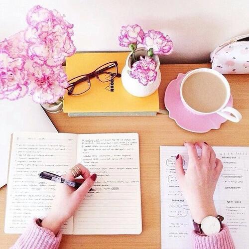 مستلزمات دراسية